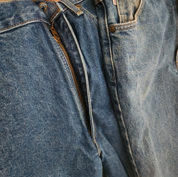 2 pr. Carhartt  36 x 36 Men's Jeans.  Relaxed Fit. 100% Cotton. Tall fit. - Picture 11 of 13